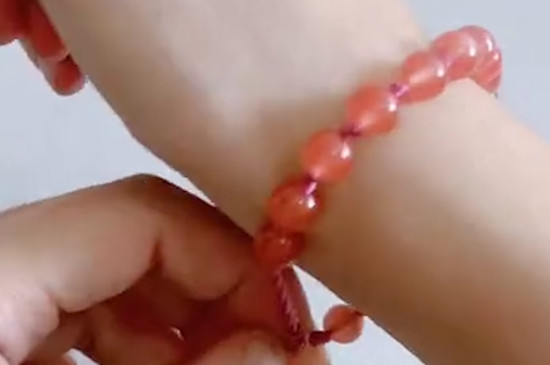 盘手串为什么要戴手套