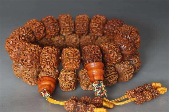 五瓣金刚菩提手串戴法