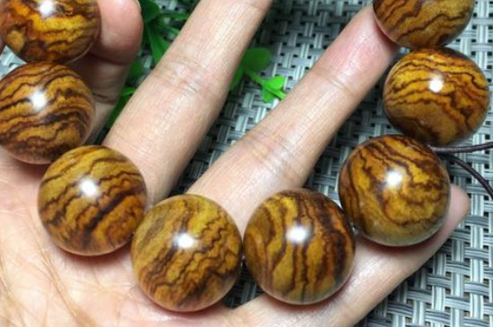海南黄花梨手串鉴别