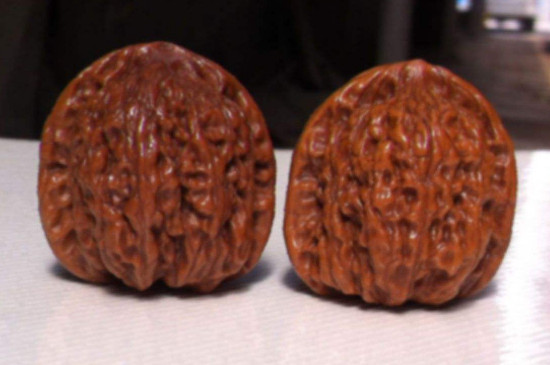 文玩核桃脏了怎么清洗