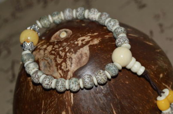 星月菩提盘多久可以变色