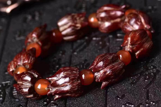 滴血莲花菩提子的功效