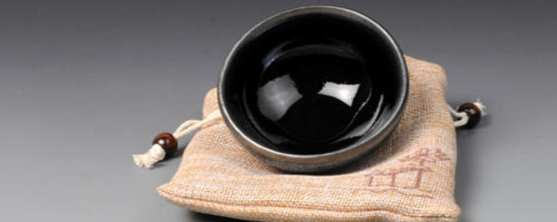 新老乌金釉瓷器鉴定特征