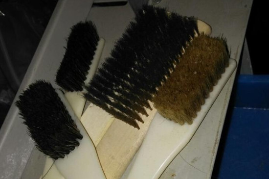 文玩刷子三把怎么用