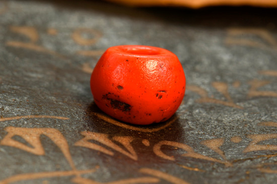 雪巴琉璃盘玩会变色吗